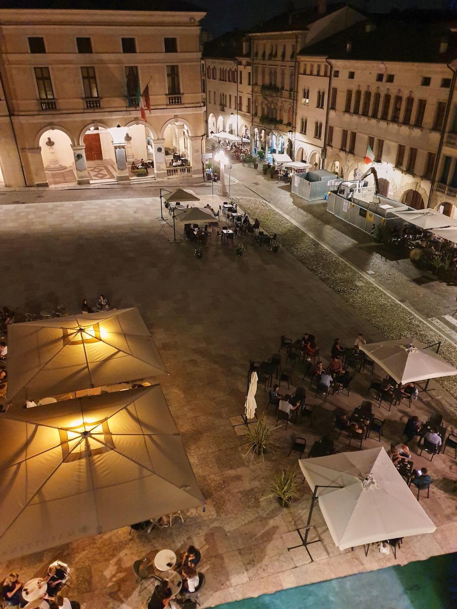 Appartamento Attico Di Piazza Cima Conegliano Esterno foto